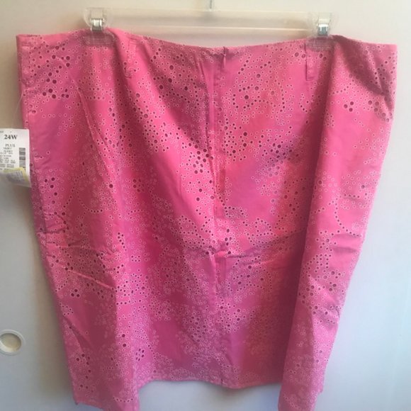 Fashion Bug pink eyelet skirt 24W NWT - Picture 2 of 5